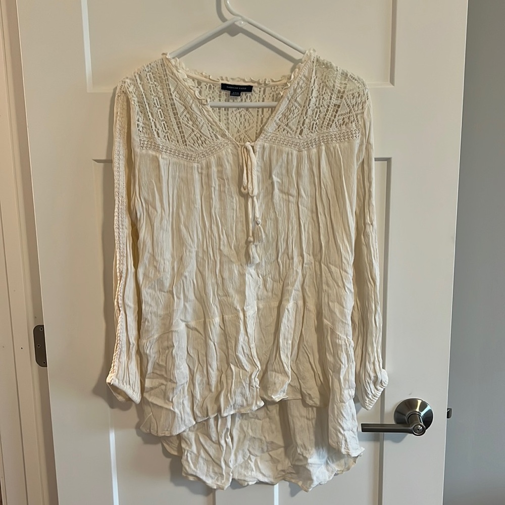 Cream American Eagle long sleeve blouse